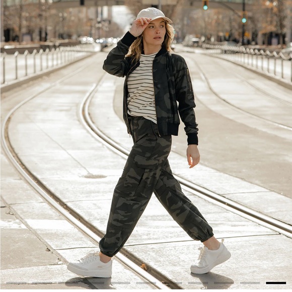 Bomber Jacket - Picture 3 of 10